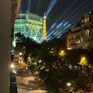 Beautiful Nearby Champs Elysees Paris
